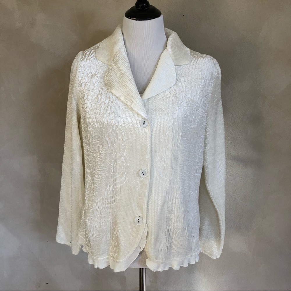 Chico's Ivory Scalloped Hem Button-Front Jacket